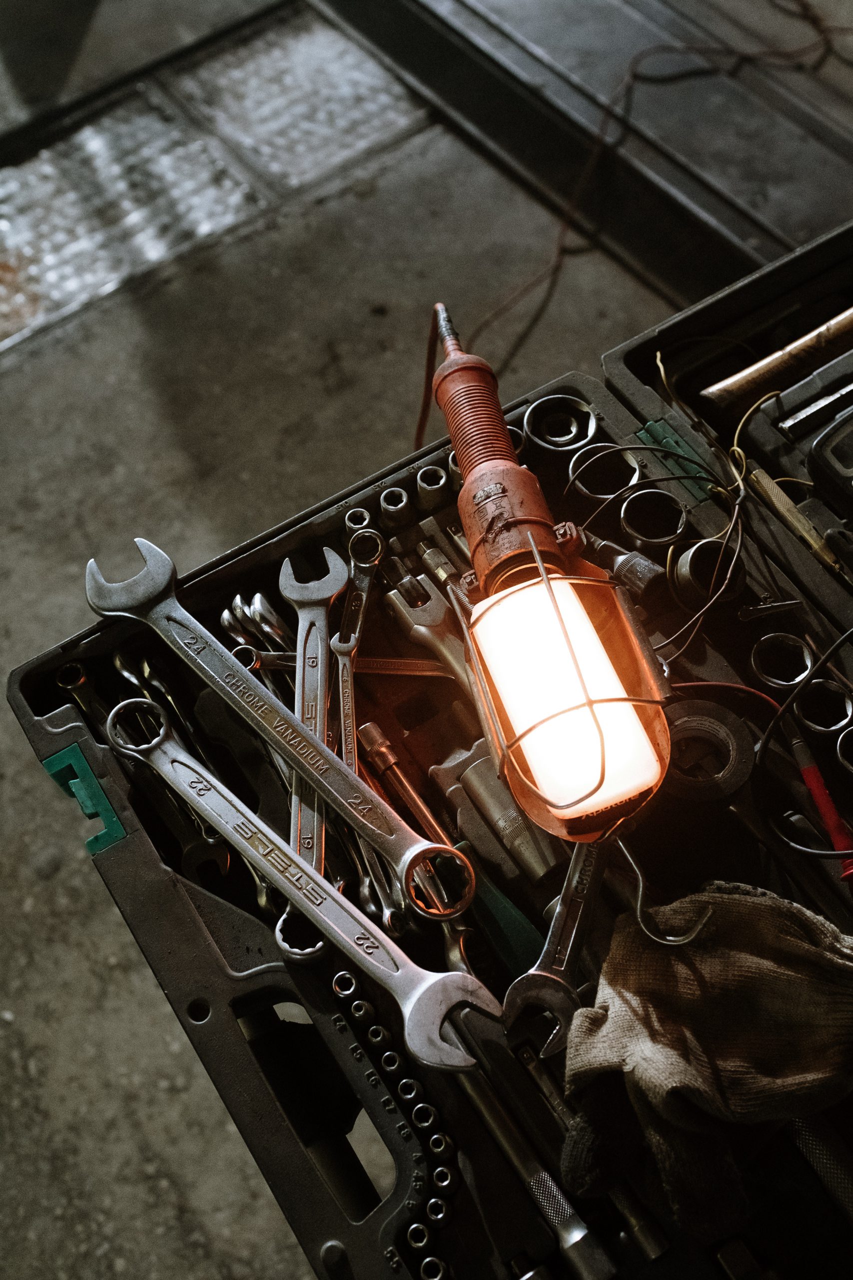 Auto Garages<br> & MOT